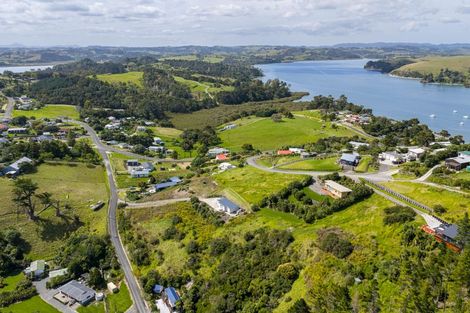 Photo of property in 6 Emay Crescent, Pahi, Paparoa, 0571