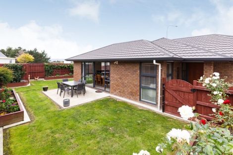 Photo of property in 4 Levi Place, Kelvin Grove, Palmerston North, 4414