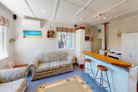 Photo of property in 647 Waitarere Beach Road, Waitarere Beach, Levin, 5510