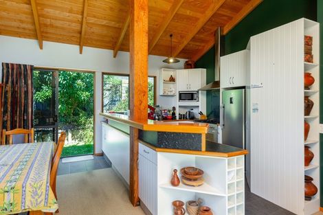 Photo of property in 14 Admiralty Place, Waikawa, Picton, 7220