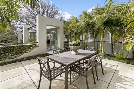 Photo of property in 8b Crown Lane, Remuera, Auckland, 1050