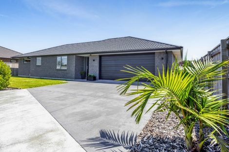 Photo of property in 18 Piharau Crescent, Hurdon, New Plymouth, 4310