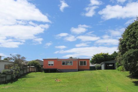 Photo of property in 15a Hillview Road, Waihi Beach, 3611