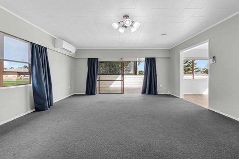 Photo of property in 45 Sandspit Road, Waiuku, 2123