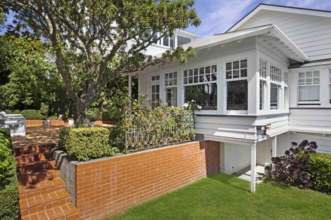 Photo of property in 37 Upland Road, Kelburn, Wellington, 6012