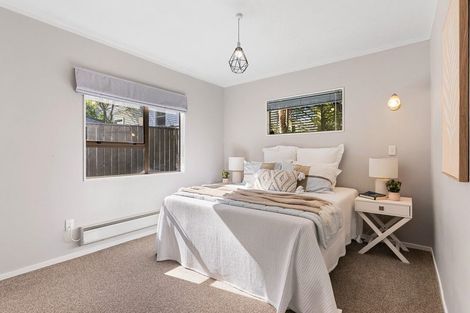 Photo of property in 76 Khandallah Road, Ngaio, Wellington, 6035