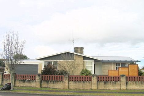 Photo of property in 2 Katherine Place, Melville, Hamilton, 3206