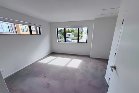 Photo of property in 23/9 Schnapper Rock Road, Greenhithe, Auckland, 0632