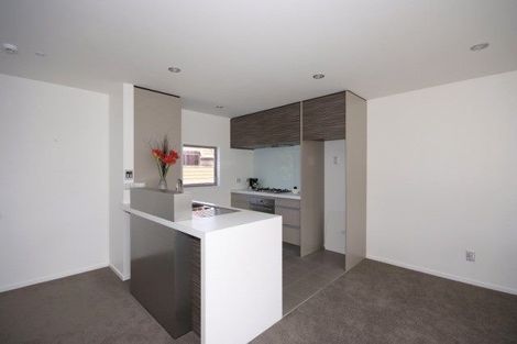 Photo of property in 4/12 Agra Crescent, Khandallah, Wellington, 6035