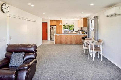 Photo of property in 28 Bee Lane, Whitby, Porirua, 5024