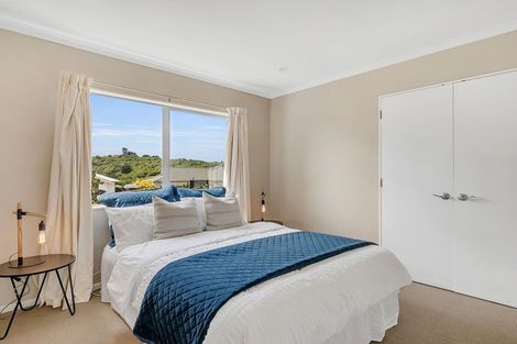 Photo of property in 2 Catlins Glen, Aotea, Porirua, 5024