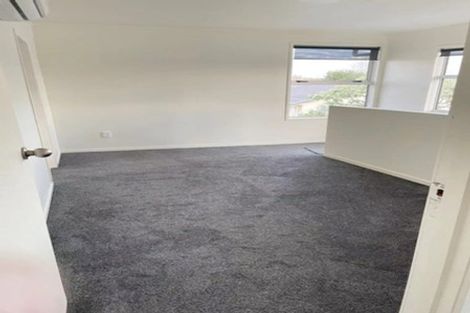Photo of property in 52c Convair Crescent, Mangere, Auckland, 2022