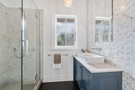 Photo of property in 1/2 Calliope Road, Devonport, Auckland, 0624