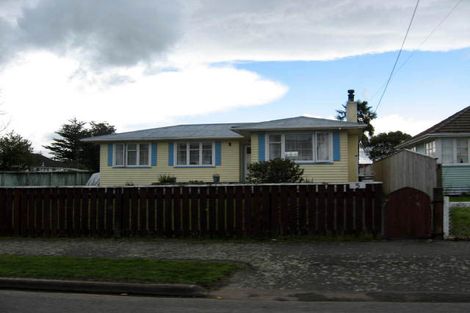 Photo of property in 5 Cameron Crescent, Masterton, 5810