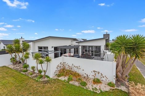 Photo of property in 1 Te Waihora Street, Pegasus, 7612