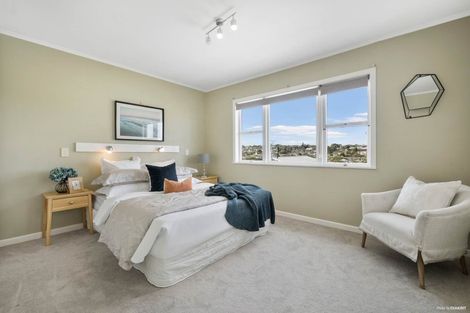 Photo of property in 20a Corunna Road, Milford, Auckland, 0620