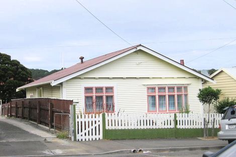 Photo of property in 20 Normanby Street, Newtown, Wellington, 6021