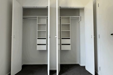 Photo of property in 24 Ramwall Place, Weymouth, Auckland, 2103