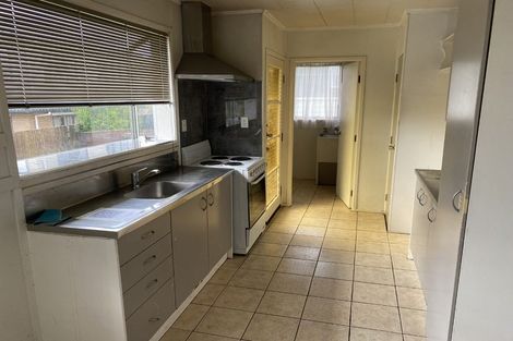 Photo of property in 2/30 Heathberry Close, Papatoetoe, Auckland, 2025