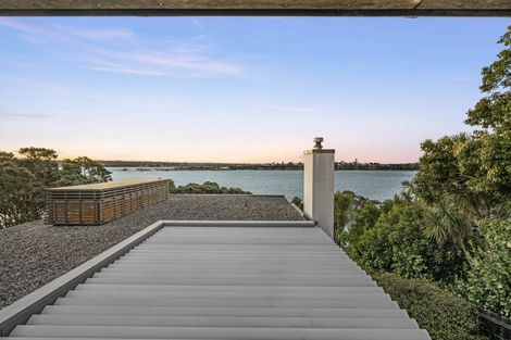 Photo of property in 94 Stanley Point Road, Stanley Point, Auckland, 0624