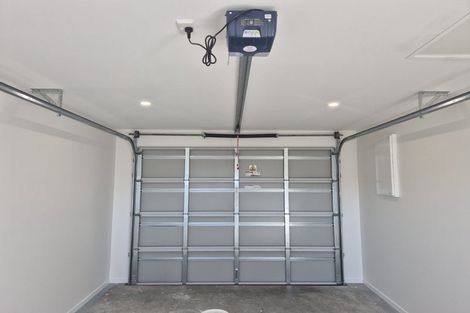 Photo of property in 25 Allan Avenue, Lytton West, 4071