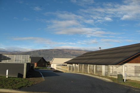 Photo of property in 52 Rob Roy Lane, Wanaka, 9305