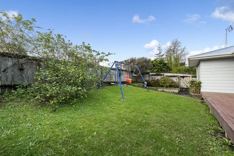 Photo of property in 69 Kemp Road, Massey, Auckland, 0614