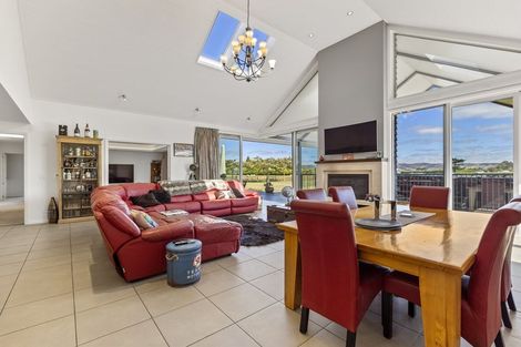 Photo of property in 100 Wingatui Road, Mosgiel, 9024