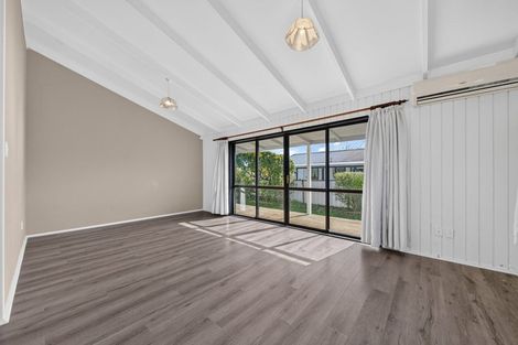 Photo of property in 203 Belvedere Road, Carterton, 5713