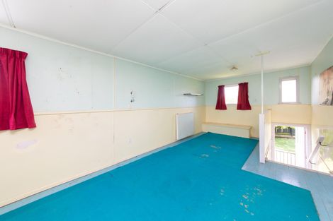 Photo of property in 2 York Place, Awapuni, Palmerston North, 4412