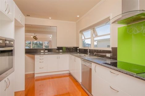 Photo of property in 4 Tomo Street, New Lynn, Auckland, 0600