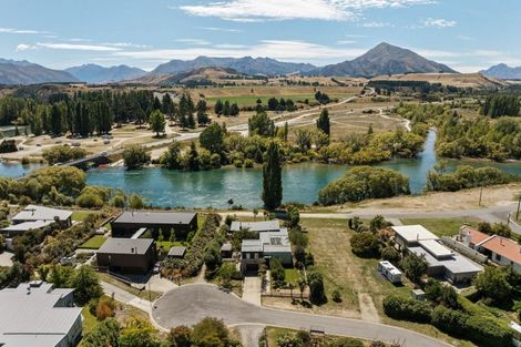 Photo of property in 10 Bridgewater Terrace, Albert Town, Wanaka, 9305