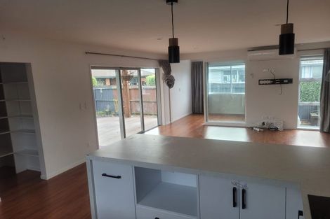 Photo of property in 1/223 Main North Road, Redwood, Christchurch, 8051