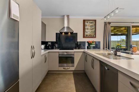 Photo of property in 75 Carroll Place, Owhata, Rotorua, 3010