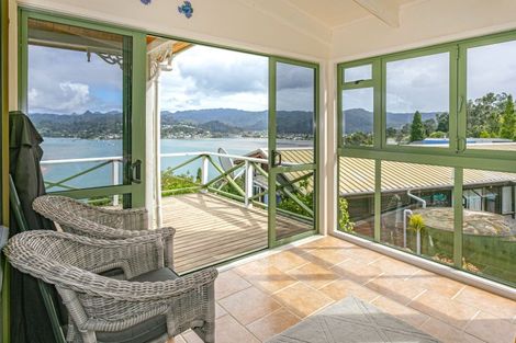 Photo of property in 195 Paku Drive, Tairua, 3508