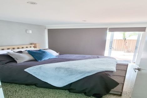 Photo of property in 2/83 Hinemoa Street, Birkenhead, Auckland, 0626