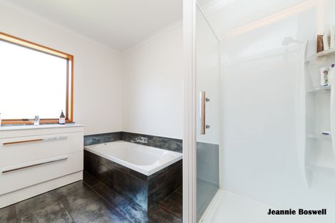 Photo of property in 43 Ihaka Street, Hokowhitu, Palmerston North, 4410