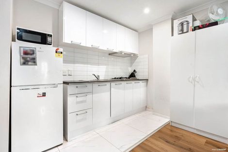 Photo of property in 11 Marriott Road, Pakuranga, Auckland, 2010