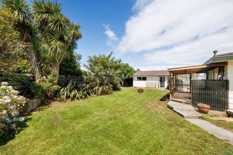 Photo of property in 3 Clutha Place, Westbrook, Palmerston North, 4412