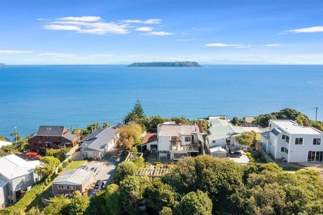 Photo of property in 26 Ogilvy Terrace, Plimmerton, Porirua, 5026