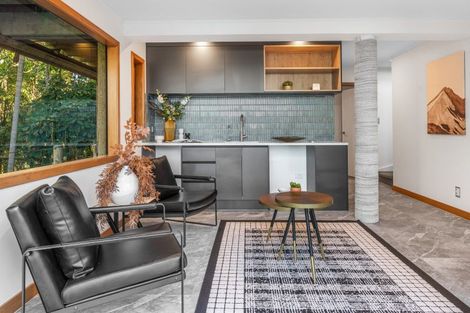 Photo of property in 72 Cliff Road, Torbay, Auckland, 0630