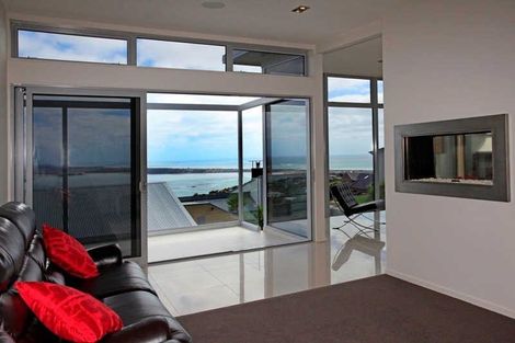Photo of property in 132 Glenstrae Road, Redcliffs, Christchurch, 8081