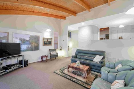 Photo of property in 3/42 Amorino Drive, Red Beach, 0932