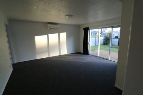 Photo of property in 3 Cutfield Street, Inglewood, 4330