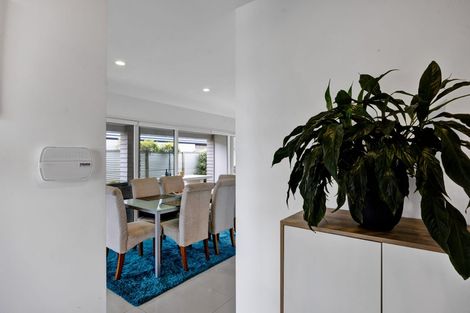 Photo of property in 16 Egmont Street, Patea, 4520