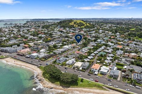 Photo of property in 15 Duders Avenue, Devonport, Auckland, 0624