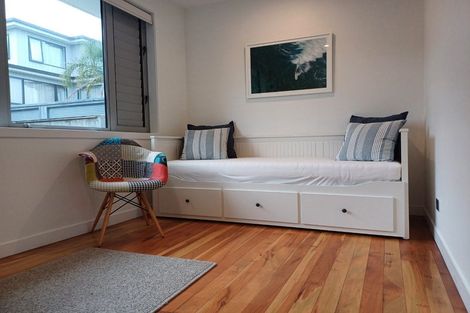 Photo of property in 2/8 Cecil Road, Milford, Auckland, 0620