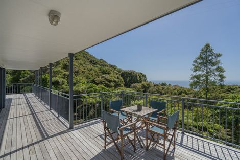 Photo of property in 595 Boat Harbour Road, Whenuakite, Whitianga, 3591