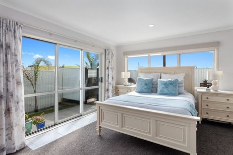 Photo of property in 5 Esplanade Rise, Coastlands, Whakatane, 3120
