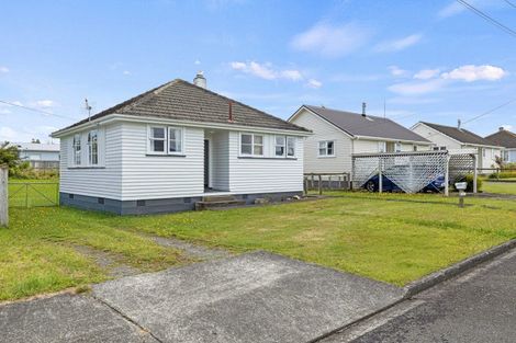 Photo of property in 22 Bell Street, Marton, 4710